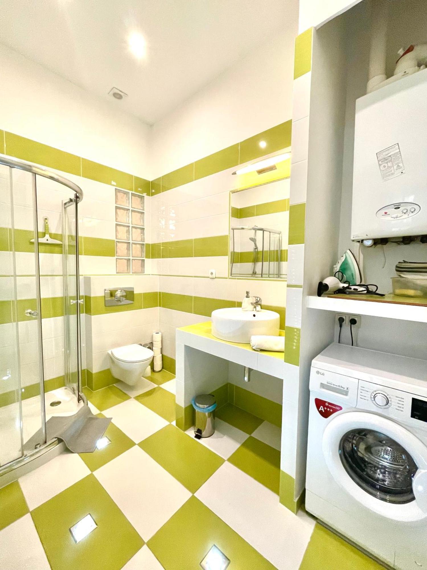 Amazing Swedish 3 Rooms Apartment In The City Center Budapest Kültér fotó