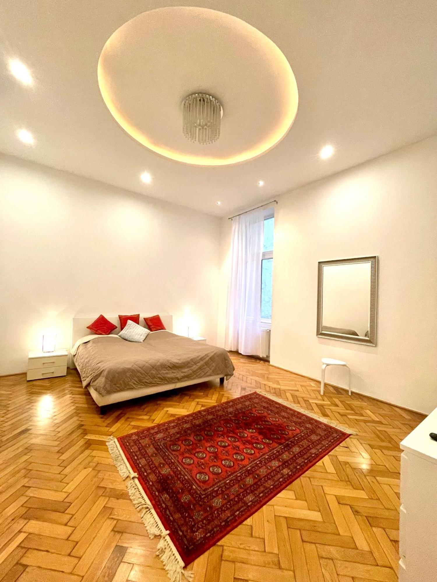 Amazing Swedish 3 Rooms Apartment In The City Center Budapest Kültér fotó