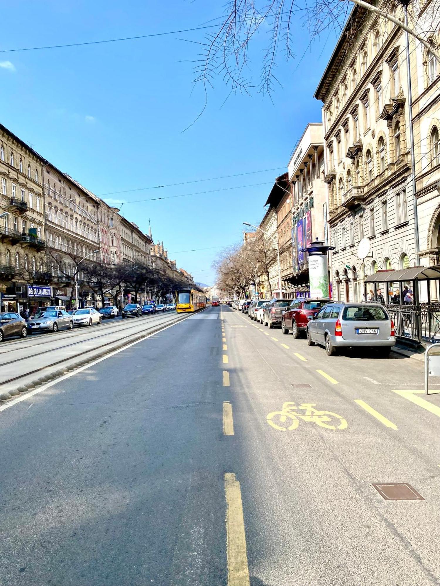 Amazing Swedish 3 Rooms Apartment In The City Center Budapest Kültér fotó