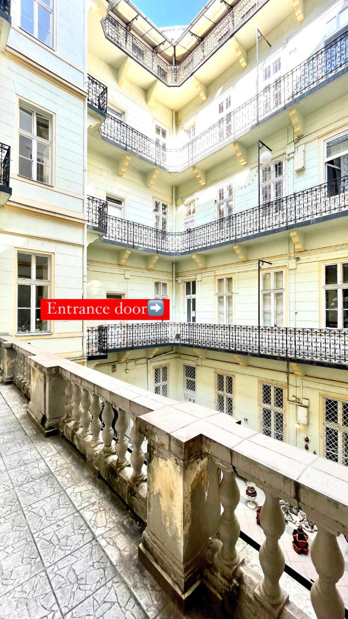 Amazing Swedish 3 Rooms Apartment In The City Center Budapest Kültér fotó